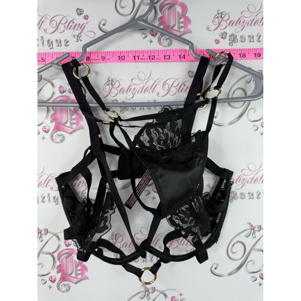 Victoria's Secret set 2piece Strappy Lace Harness Bra & bottoms Black Gold Rings